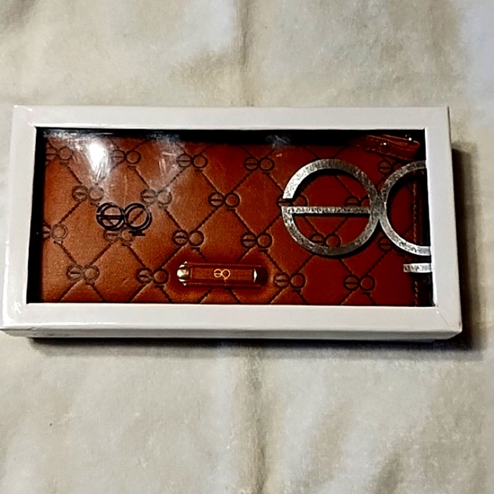 WALLET WOMEN CL-OE. NEW SIZE 8" BY 4" - Picture 8 of 9